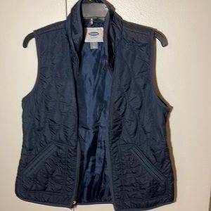 Old Navy women’s quilted vest